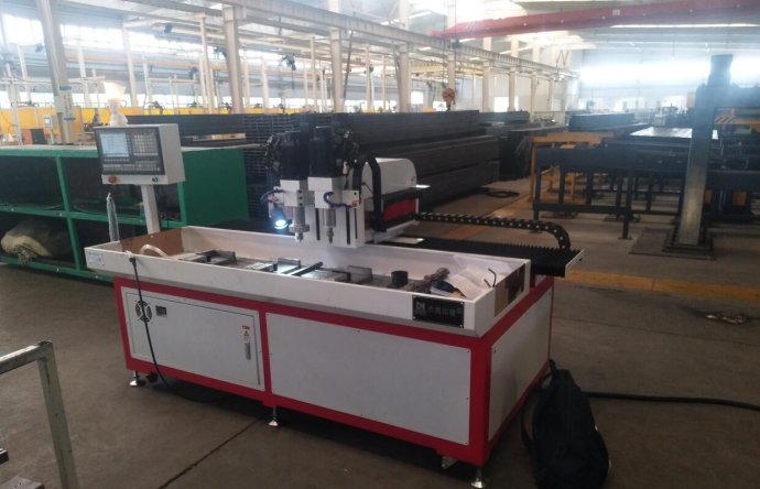 為什么選擇多米熱熔鉆孔機(jī)機(jī)？